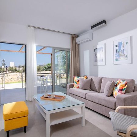 Ariadni Suites Karteros Ngoại thất bức ảnh