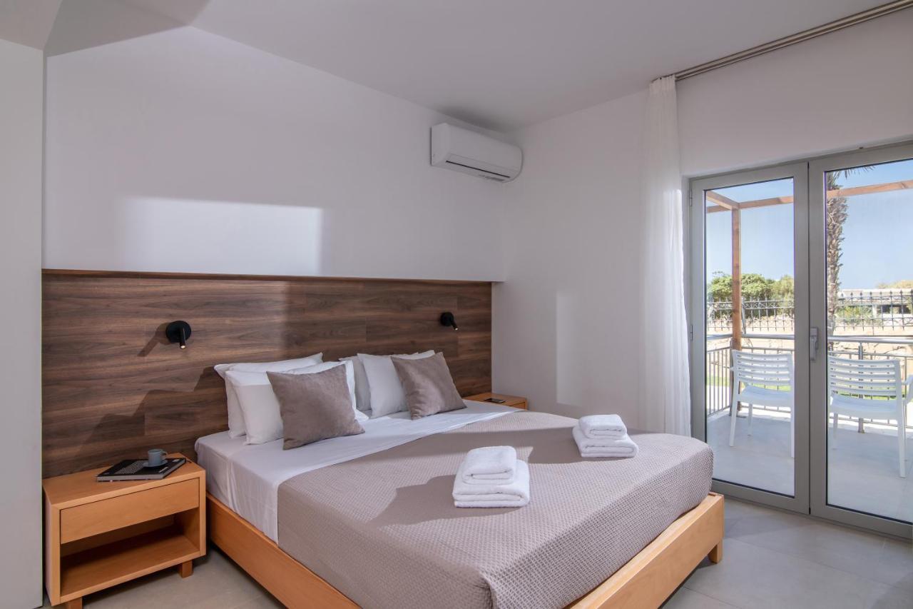 Ariadni Suites Karteros Ngoại thất bức ảnh