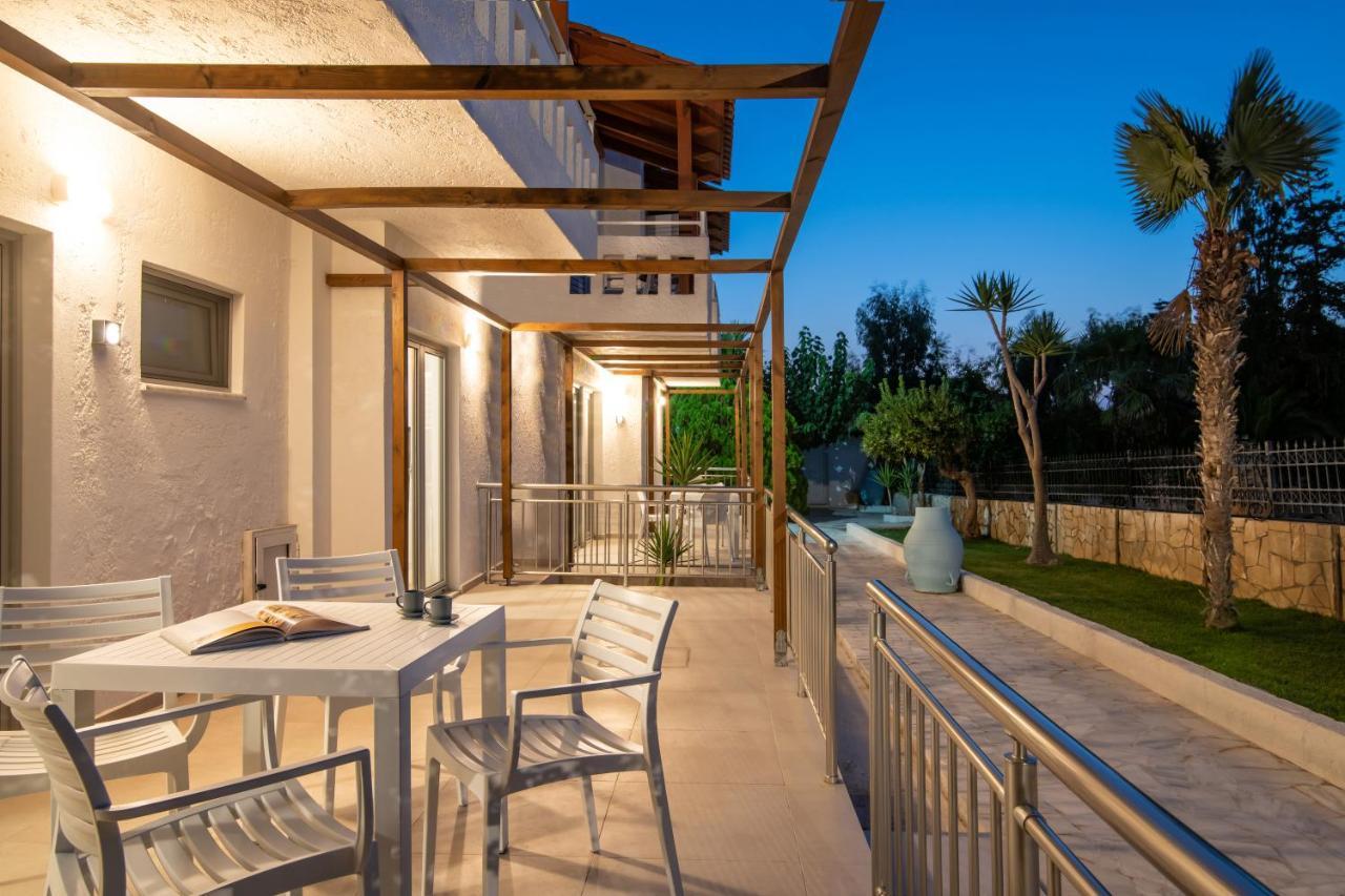 Ariadni Suites Karteros Ngoại thất bức ảnh